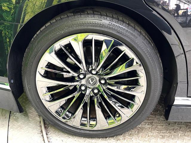 LS LS500h バージョンL 禁煙車 4WD サンルーフ TRDフルエアロ 衝突軽減装置 レーダークルーズ 純正12インチナビ 全周囲カメラ フルセグ ドラレコ デジタルインナーミラー ブラインドスポットモニター(69枚目)