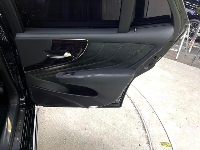 LS LS500h バージョンL 禁煙車 4WD サンルーフ TRDフルエアロ 衝突軽減装置 レーダークルーズ 純正12インチナビ 全周囲カメラ フルセグ ドラレコ デジタルインナーミラー ブラインドスポットモニター(77枚目)