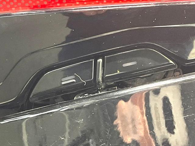 ヴェルファイアハイブリッド Z プレミア 禁煙車 ムーンルーフ フリップダウンモニター 両側電動スライドドア セーフティセンス レーダークルーズ 純正14インチナビ 全周囲カメラ フルセグ ドラレコ ブラインドスポットモニター ETC2.0(38枚目)