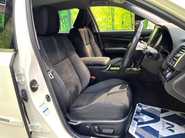 クラウンハイブリッド アスリートS Four 4WD 禁煙車 純正8型ナビ バックカメラ 衝突被害軽減システム レーダークルーズ ドラレコ ETC Bluetooth フルセグ コーナーセンサー スマートキー LEDヘッド 純正18インチアルミ(9枚目)