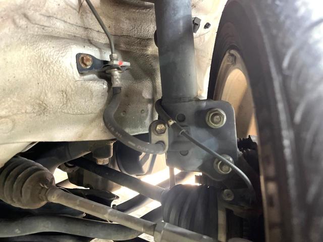 ワゴンＲスティングレー Ｔ　ナビ　ＥＴＣ　ＨＩＤヘッドライト　パドルシフト　純正１５インチアルミホイール　Ｂｌｕｅｔｏｏｔｈ再生　オートエアコン　オートライト　スマートキー　電動格納ミラー　バニティミラー（19枚目）