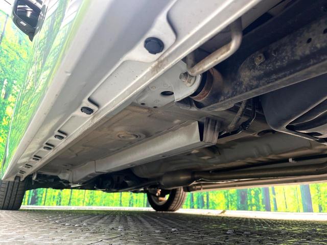 ワゴンＲスティングレー Ｔ　ナビ　ＥＴＣ　ＨＩＤヘッドライト　パドルシフト　純正１５インチアルミホイール　Ｂｌｕｅｔｏｏｔｈ再生　オートエアコン　オートライト　スマートキー　電動格納ミラー　バニティミラー（21枚目）