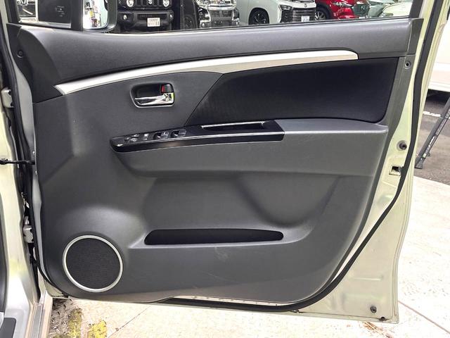 ワゴンＲスティングレー Ｔ　ナビ　ＥＴＣ　ＨＩＤヘッドライト　パドルシフト　純正１５インチアルミホイール　Ｂｌｕｅｔｏｏｔｈ再生　オートエアコン　オートライト　スマートキー　電動格納ミラー　バニティミラー（37枚目）