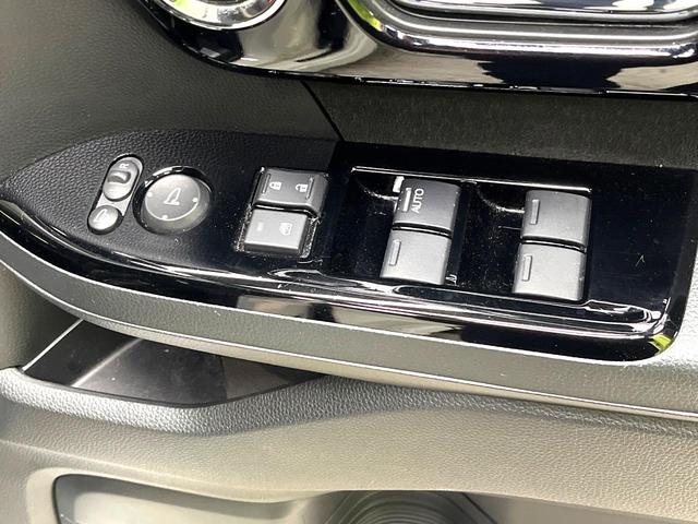 N-BOXカスタム Lターボ ターボ 禁煙車 衝突被害軽減システム 両側電動スライドドア 純正SDナビ バックカメラ ETC Bluetooth フルセグ シートヒーター コーナーセンサー スマートキー LEDヘッドライト(50枚目)