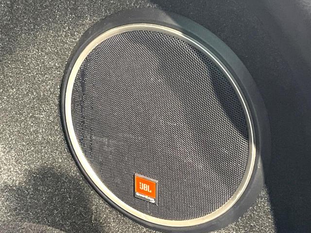 ハリアー プレミアム 本革シート JBLサウンド 禁煙車 純正9型ナビ バックカメラ クルーズコントロール ETC Bluetooth パワーシート シートヒーター 電動リアゲート スマートキー LEDヘッド(3枚目)