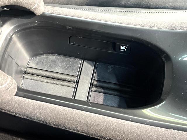 ヴェゼル ハイブリッドＲＳ・ホンダセンシング　禁煙車　衝突軽減システム　アダプティブクルーズ　純正８インチナビ　バックカメラ　フルセグ　ＥＴＣ　Ｂｌｕｅｔｏｏｔｈ再生　ハーフレザーシート　シートヒーター　ＬＥＤヘッドライト　ＬＥＤフォグランプ（63枚目）