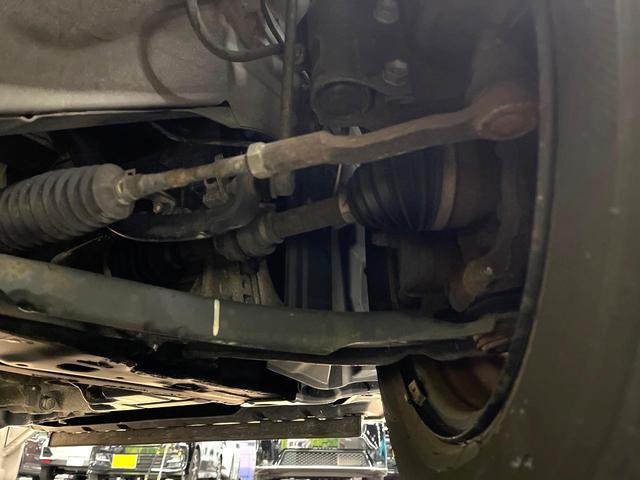 セレナ Ｓ　電動スライドドア　ＳＤナビ　全周囲カメラ　衝突被害軽減システム　禁煙車　コーナーセンサー　スマートキー　ＥＴＣ　クルコン　オートハイビーム　車線逸脱警報　オートライト　オートエアコン（24枚目）