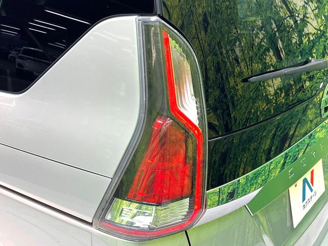 セレナ Ｓ　電動スライドドア　ＳＤナビ　全周囲カメラ　衝突被害軽減システム　禁煙車　コーナーセンサー　スマートキー　ＥＴＣ　クルコン　オートハイビーム　車線逸脱警報　オートライト　オートエアコン（29枚目）