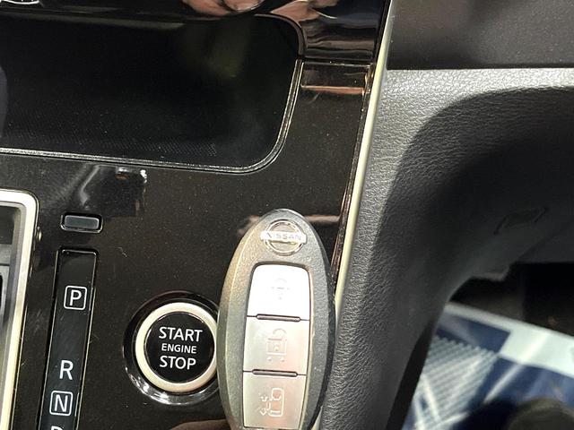 セレナ Ｓ　電動スライドドア　ＳＤナビ　全周囲カメラ　衝突被害軽減システム　禁煙車　コーナーセンサー　スマートキー　ＥＴＣ　クルコン　オートハイビーム　車線逸脱警報　オートライト　オートエアコン（47枚目）