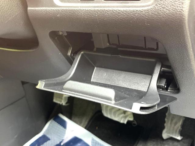 セレナ Ｓ　電動スライドドア　ＳＤナビ　全周囲カメラ　衝突被害軽減システム　禁煙車　コーナーセンサー　スマートキー　ＥＴＣ　クルコン　オートハイビーム　車線逸脱警報　オートライト　オートエアコン（60枚目）