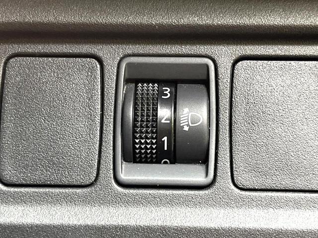 セレナ Ｓ　電動スライドドア　ＳＤナビ　全周囲カメラ　衝突被害軽減システム　禁煙車　コーナーセンサー　スマートキー　ＥＴＣ　クルコン　オートハイビーム　車線逸脱警報　オートライト　オートエアコン（69枚目）