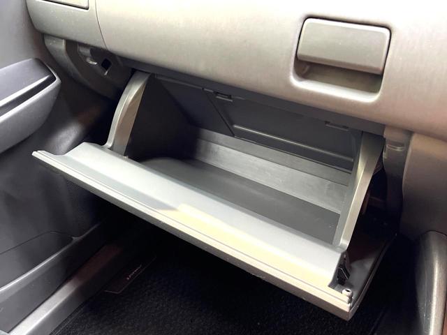 プリウスアルファ Ｓ　チューン　ブラック　純正ナビ　バックカメラ　禁煙車　コーナーセンサー　スマートキー　ＥＴＣ　ＬＥＤヘッド　純正１６インチアルミ　オートライト　オートエアコン　Ｂｌｕｅｔｏｏｔｈ　ＣＤ　ＤＶＤ再生　フルセグ（49枚目）