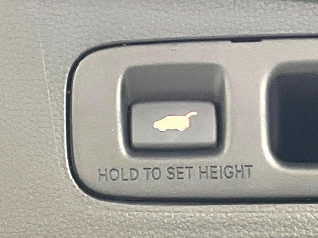 ステップワゴン ｅ：ＨＥＶスパーダ　登録済未使用車　両側電動ドア　衝突被害軽減システム　レーダークルーズ　電動リアゲート　コーナーセンサー　シートヒーター　スマートキー　ＬＥＤヘッド　純正１６インチアルミ　ハーフレザーシート（33枚目）