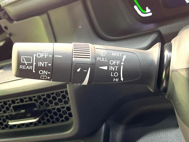 ステップワゴン ｅ：ＨＥＶスパーダ　登録済未使用車　両側電動ドア　衝突被害軽減システム　レーダークルーズ　電動リアゲート　コーナーセンサー　シートヒーター　スマートキー　ＬＥＤヘッド　純正１６インチアルミ　ハーフレザーシート（57枚目）