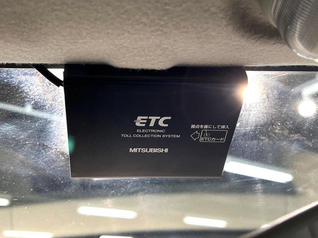 アルト Ｌ　禁煙車　ＳＤナビ　ＥＴＣ　シートヒーター　ＣＤ／ＤＶＤ再生　地デジ　横滑り防止装置　アイドリングストップシステム　キーレス　エアコン（4枚目）