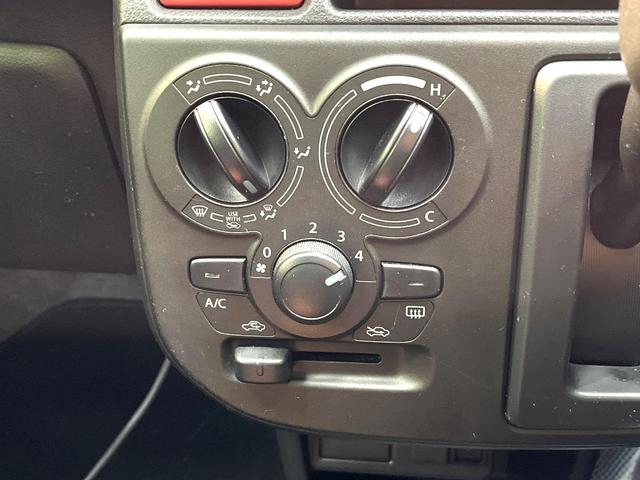 アルト Ｌ　禁煙車　ＳＤナビ　ＥＴＣ　シートヒーター　ＣＤ／ＤＶＤ再生　地デジ　横滑り防止装置　アイドリングストップシステム　キーレス　エアコン（7枚目）