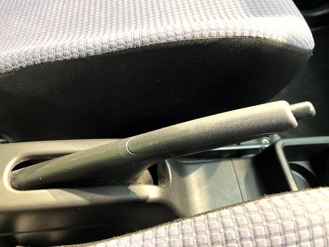 アルト Ｌ　禁煙車　ＳＤナビ　ＥＴＣ　シートヒーター　ＣＤ／ＤＶＤ再生　地デジ　横滑り防止装置　アイドリングストップシステム　キーレス　エアコン（48枚目）