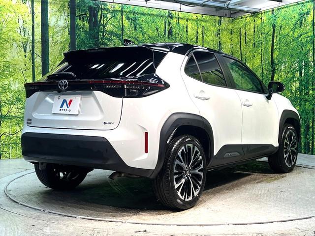 ヤリスクロス ハイブリッドＺ　禁煙車　ナビ付ディスプレイオーディオ　全周囲カメラ　衝突軽減装置　レーダークルーズ　ドラレコ　ＥＴＣ　Ｂｌｕｅｔｏｏｔｈ再生　ブラインドスポットモニター　シートヒーター　パワーシート　スマートキー（18枚目）