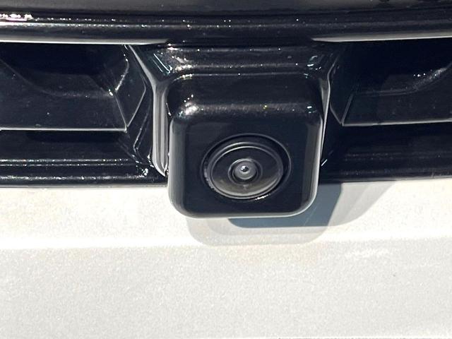 ヤリスクロス ハイブリッドＺ　禁煙車　ナビ付ディスプレイオーディオ　全周囲カメラ　衝突軽減装置　レーダークルーズ　ドラレコ　ＥＴＣ　Ｂｌｕｅｔｏｏｔｈ再生　ブラインドスポットモニター　シートヒーター　パワーシート　スマートキー（45枚目）