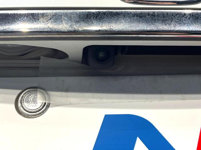 ヴェゼル ハイブリッドＺ・ホンダセンシング　禁煙車　純正ナビ　バックカメラ　衝突被害軽減システム　ハーフレザーシート　ドラレコ　スマートキー　ＬＥＤヘッド　ビルトインＥＴＣ　車線逸脱警報　オートライト　デュアルエアコン　ＣＤ（24枚目）