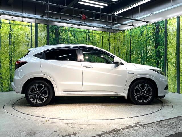 ヴェゼル ハイブリッドＺ・ホンダセンシング　禁煙車　純正ナビ　バックカメラ　衝突被害軽減システム　ハーフレザーシート　ドラレコ　スマートキー　ＬＥＤヘッド　ビルトインＥＴＣ　車線逸脱警報　オートライト　デュアルエアコン　ＣＤ（29枚目）