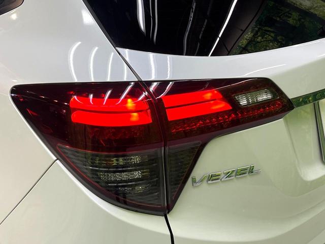 ヴェゼル ハイブリッドＺ・ホンダセンシング　禁煙車　純正ナビ　バックカメラ　衝突被害軽減システム　ハーフレザーシート　ドラレコ　スマートキー　ＬＥＤヘッド　ビルトインＥＴＣ　車線逸脱警報　オートライト　デュアルエアコン　ＣＤ（38枚目）
