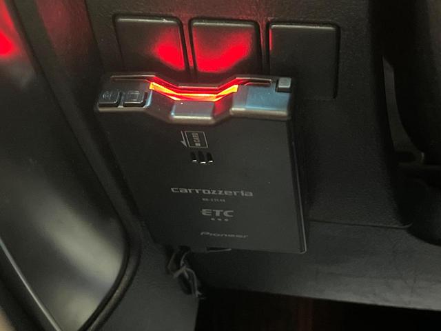 アルファード ２．５Ｓ　Ｃパッケージ　禁煙車　ツインムーンルーフ　両側電動スライドドア　セーフティセンス　レーダークルーズ　純正ディスプレイオーディオ　バックカメラ　ＥＴＣ　ドラレコ　快適温熱シート　パワーシート　ステアリングヒーター（43枚目）