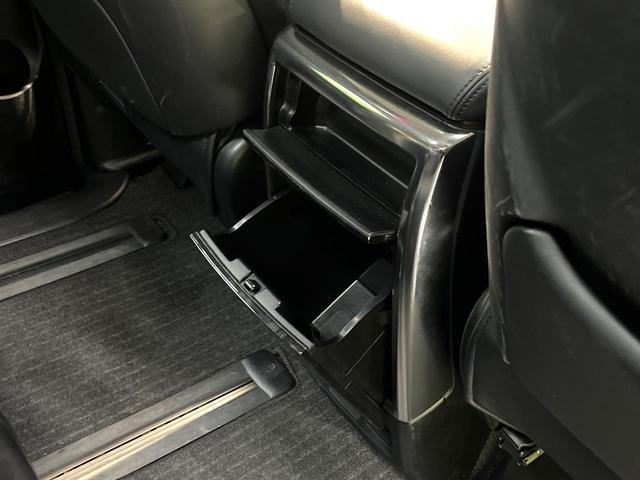 アルファード ２．５Ｓ　Ｃパッケージ　禁煙車　ツインムーンルーフ　両側電動スライドドア　セーフティセンス　レーダークルーズ　純正ディスプレイオーディオ　バックカメラ　ＥＴＣ　ドラレコ　快適温熱シート　パワーシート　ステアリングヒーター（64枚目）