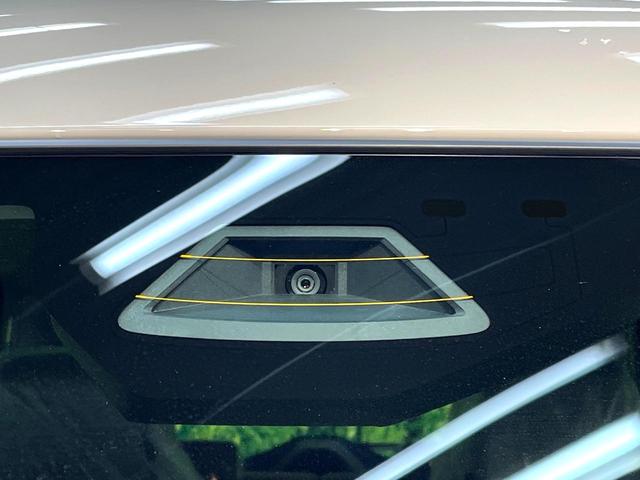 スペーシア ハイブリッドＸ　禁煙車　届出済未使用車　両側電動ドア　セーフティサポート　シートヒーター　コーナーセンサー　スマートキー　ＬＥＤヘッド　オートハイビーム　車線逸脱警報　オートエアコン　盗難防止装置　オットマン（3枚目）