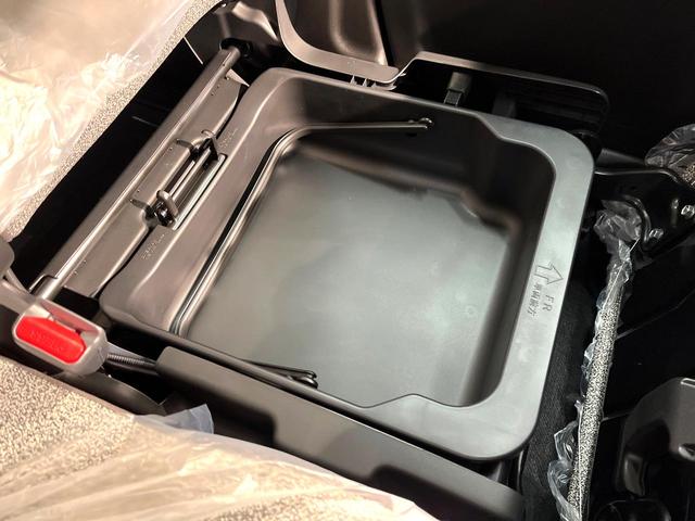 スペーシア ハイブリッドＸ　禁煙車　届出済未使用車　両側電動ドア　セーフティサポート　シートヒーター　コーナーセンサー　スマートキー　ＬＥＤヘッド　オートハイビーム　車線逸脱警報　オートエアコン　盗難防止装置　オットマン（46枚目）