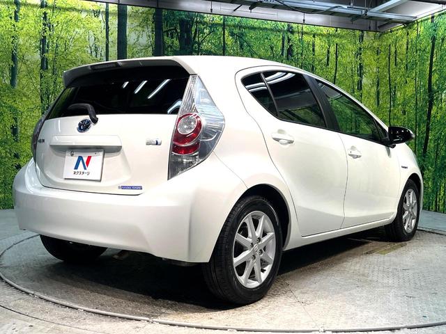 アクア S 禁煙車 純正ナビ フルセグ Bluetooth再生 スマートキー 純正15インチアルミホイール オートライト オートエアコン 盗難防止装置 プライバシーガラス トラクションコントロール 電動格納ミラー(16枚目)