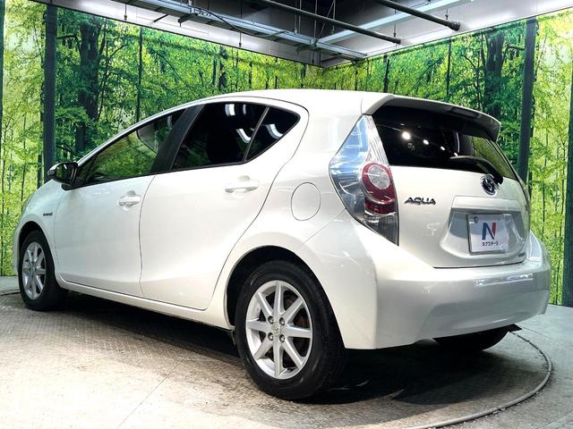 アクア S 禁煙車 純正ナビ フルセグ Bluetooth再生 スマートキー 純正15インチアルミホイール オートライト オートエアコン 盗難防止装置 プライバシーガラス トラクションコントロール 電動格納ミラー(21枚目)