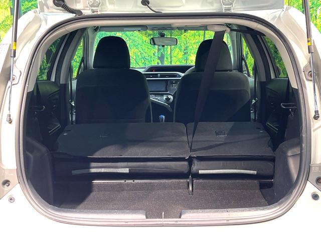 アクア S 禁煙車 純正ナビ フルセグ Bluetooth再生 スマートキー 純正15インチアルミホイール オートライト オートエアコン 盗難防止装置 プライバシーガラス トラクションコントロール 電動格納ミラー(24枚目)