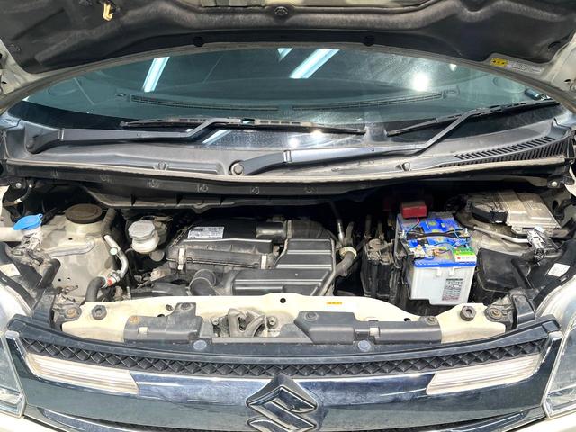 スペーシア Ｇリミテッド　電動スライドドア　ＳＤナビ　バックカメラ　デュアルカメラブレーキサポート　禁煙車　シートヒーター　スマートキー　車線逸脱警報　オートエアコン　Ｂｌｕｅｔｏｏｔｈ　誤発進抑制機能　盗難防止装置（18枚目）