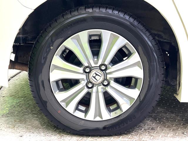 フリードハイブリッド ジャストセレクション　禁煙車　後席モニター　両側電動スライドドア　ナビ　バックカメラ　ＥＴＣ　Ｂｌｕｅｔｏｏｔｈ再生　ハーフレザーシート　ＨＩＤヘッドライト　クルーズコントロール　スマートキー　地デジ　盗難防止装置（32枚目）