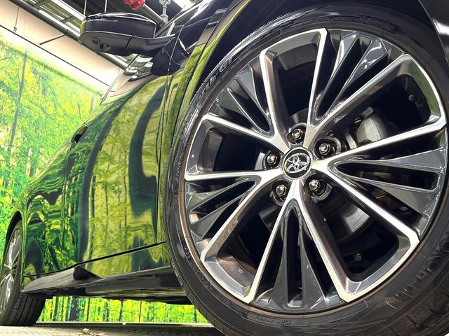 プリウス Ｚ　禁煙車　ガラスルーフ　衝突軽減システム　レーダークルーズ　純正１２インチナビ　バックカメラ　フルセグ　ドラレコ　ＥＴＣ　Ｂｌｕｅｔｏｏｔｈ　シートベンチレーション　ブラインドスポットモニター（13枚目）