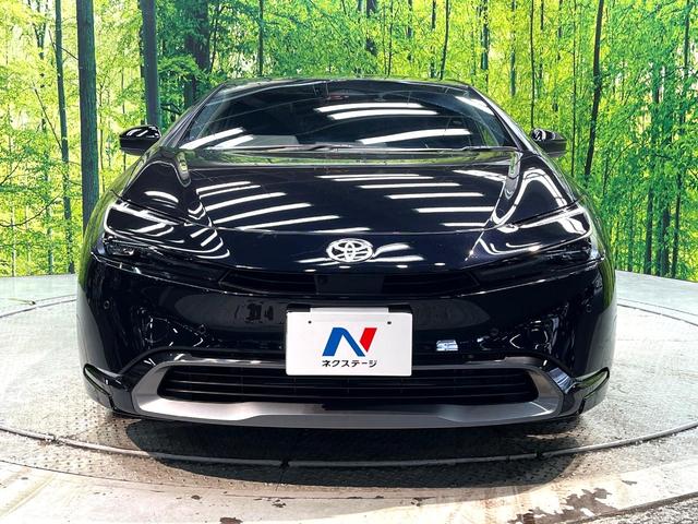 プリウス Ｚ　禁煙車　ガラスルーフ　衝突軽減システム　レーダークルーズ　純正１２インチナビ　バックカメラ　フルセグ　ドラレコ　ＥＴＣ　Ｂｌｕｅｔｏｏｔｈ　シートベンチレーション　ブラインドスポットモニター（14枚目）