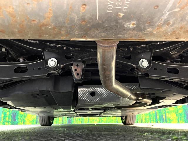 プリウス Ｚ　禁煙車　ガラスルーフ　衝突軽減システム　レーダークルーズ　純正１２インチナビ　バックカメラ　フルセグ　ドラレコ　ＥＴＣ　Ｂｌｕｅｔｏｏｔｈ　シートベンチレーション　ブラインドスポットモニター（19枚目）