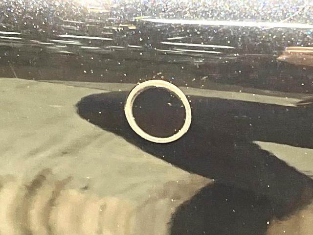 プリウス Ｚ　禁煙車　ガラスルーフ　衝突軽減システム　レーダークルーズ　純正１２インチナビ　バックカメラ　フルセグ　ドラレコ　ＥＴＣ　Ｂｌｕｅｔｏｏｔｈ　シートベンチレーション　ブラインドスポットモニター（37枚目）