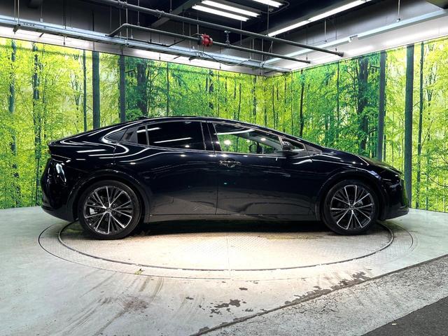 プリウス Ｚ　禁煙車　ガラスルーフ　衝突軽減システム　レーダークルーズ　純正１２インチナビ　バックカメラ　フルセグ　ドラレコ　ＥＴＣ　Ｂｌｕｅｔｏｏｔｈ　シートベンチレーション　ブラインドスポットモニター（45枚目）