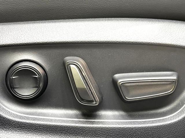 プリウス Ｚ　禁煙車　ガラスルーフ　衝突軽減システム　レーダークルーズ　純正１２インチナビ　バックカメラ　フルセグ　ドラレコ　ＥＴＣ　Ｂｌｕｅｔｏｏｔｈ　シートベンチレーション　ブラインドスポットモニター（59枚目）