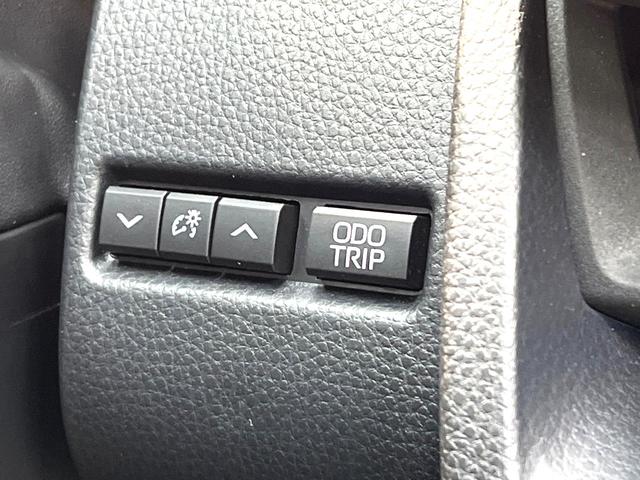 プリウス Ｚ　禁煙車　ガラスルーフ　衝突軽減システム　レーダークルーズ　純正１２インチナビ　バックカメラ　フルセグ　ドラレコ　ＥＴＣ　Ｂｌｕｅｔｏｏｔｈ　シートベンチレーション　ブラインドスポットモニター（60枚目）