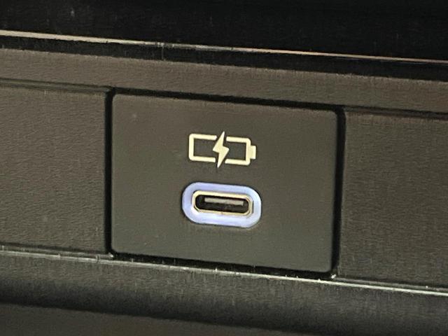 プリウス Ｚ　禁煙車　ガラスルーフ　衝突軽減システム　レーダークルーズ　純正１２インチナビ　バックカメラ　フルセグ　ドラレコ　ＥＴＣ　Ｂｌｕｅｔｏｏｔｈ　シートベンチレーション　ブラインドスポットモニター（66枚目）