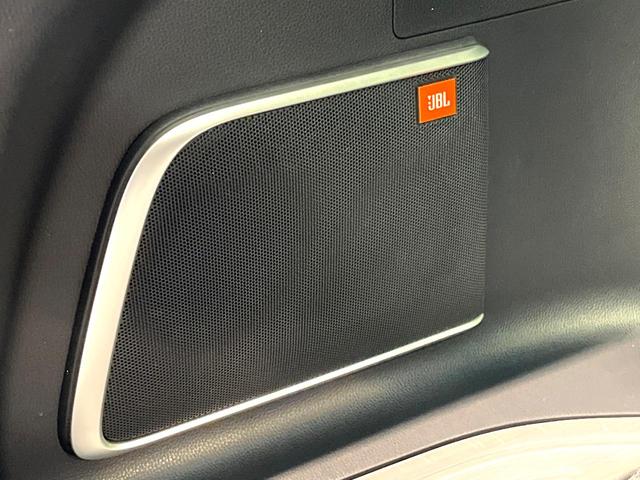 �y�i�a�k�T�E���h�V�X�e���z���[�J�[�I�v�V�����̍��i�ʃT�E���h�V�X�e���𓋍ځB��p�̃`���[�j���O���{���ꂽ�召�l�X�ȃX�s�[�J�[����ǎ��ȃT�E���h���t�ł��A�Տꊴ���ӂ�鉹����Ԃ����o���܂��B