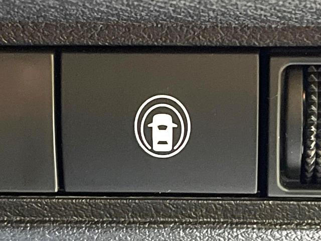 ノート Ｘ　衝突軽減　バックカメラ　ＳＤナビ　禁煙車　コーナーセンサー　スマートキー　ＬＥＤヘッド　ＥＴＣ　オートハイビーム　車線逸脱警報　オートエアコン　Ｂｌｕｅｔｏｏｔｈ　踏み間違い防止装置　盗難防止装置（3枚目）