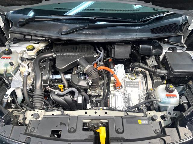 ノート Ｘ　衝突軽減　バックカメラ　ＳＤナビ　禁煙車　コーナーセンサー　スマートキー　ＬＥＤヘッド　ＥＴＣ　オートハイビーム　車線逸脱警報　オートエアコン　Ｂｌｕｅｔｏｏｔｈ　踏み間違い防止装置　盗難防止装置（18枚目）