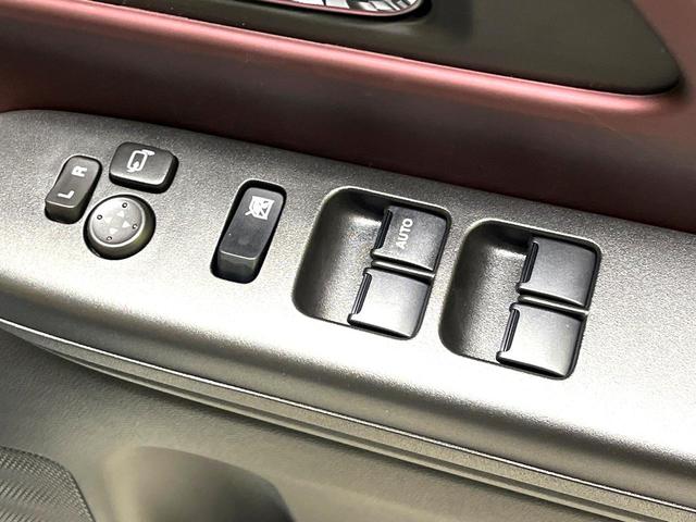 スペーシアカスタム ハイブリッドＸＳ　届出済未使用車　両側電動ドア　純正９型ナビ　全周囲カメラ　衝突被害軽減装置　レーダークルーズ　ハーフレザーシート　コーナーセンサー　ヘッドアップディスプレイ　ステアリングヒーター　オートハイビーム（47枚目）