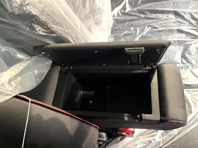 スペーシアカスタム ハイブリッドＸＳ　届出済未使用車　両側電動ドア　純正９型ナビ　全周囲カメラ　衝突被害軽減装置　レーダークルーズ　ハーフレザーシート　コーナーセンサー　ヘッドアップディスプレイ　ステアリングヒーター　オートハイビーム（64枚目）
