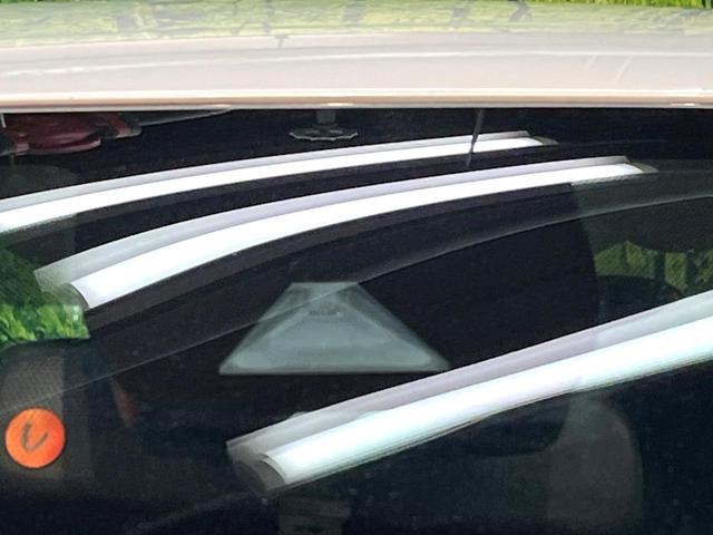 �y�g���^�Z�[�t�e�B�Z���X�z���s���ɑO���̎ԗ�����F�����A�Փ˂������Ȏ��͌x��ƃu���[�L�ŏՓˉ���Ɣ�Q�y�����A�V�X�g�B�����S�Ƀh���C�u�����y���݂��������܂��B