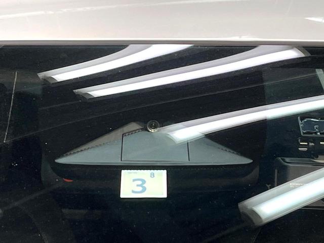 フィット ｅ：ＨＥＶ　ＲＳ　禁煙車　ホンダセンシング　アダプティブクルーズ　９型ホンダコネクト　バックカメラ　フルセグ　ドライブレコーダー　ＥＴＣ２．０　Ｂｌｕｅｔｏｏｔｈ　ハーフレザーシート　ＬＥＤヘッド　クリアランスソナー（3枚目）